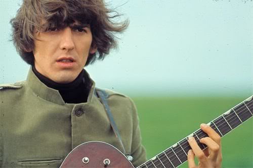 Piesa nelansata a lui George Harrison, ar putea fi finalizata de fiul sau, Dhani
